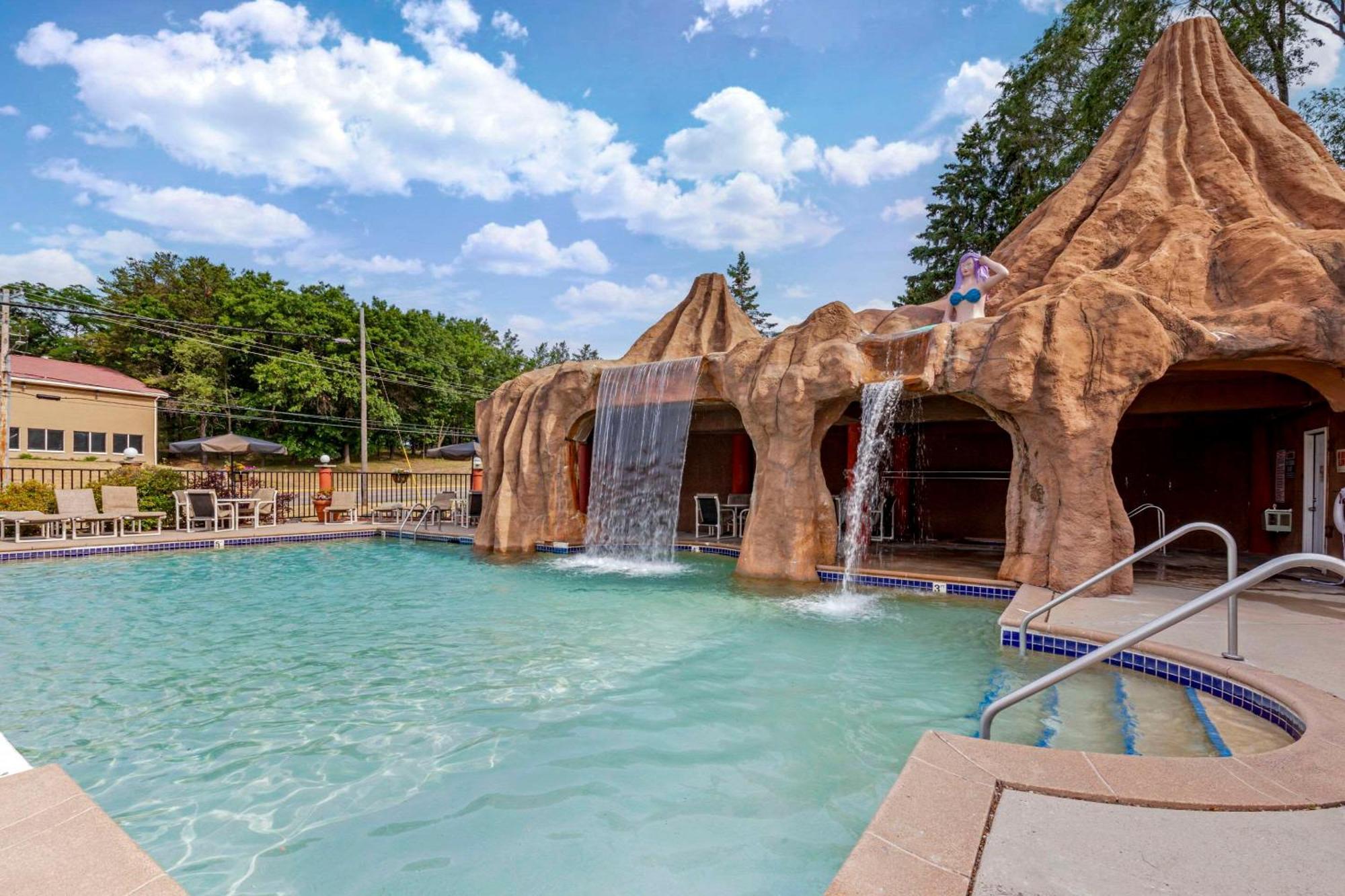 Hotel Atlantis Family Waterpark Hotel, Ascend Collection 3*