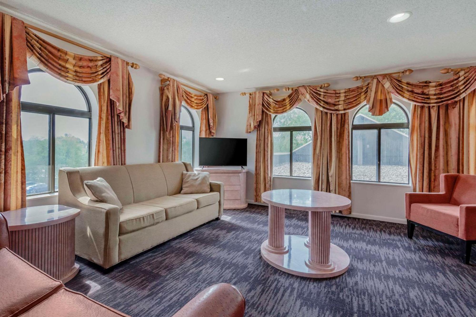 Hotel Atlantis Family Waterpark Hotel, Ascend Collection 3*